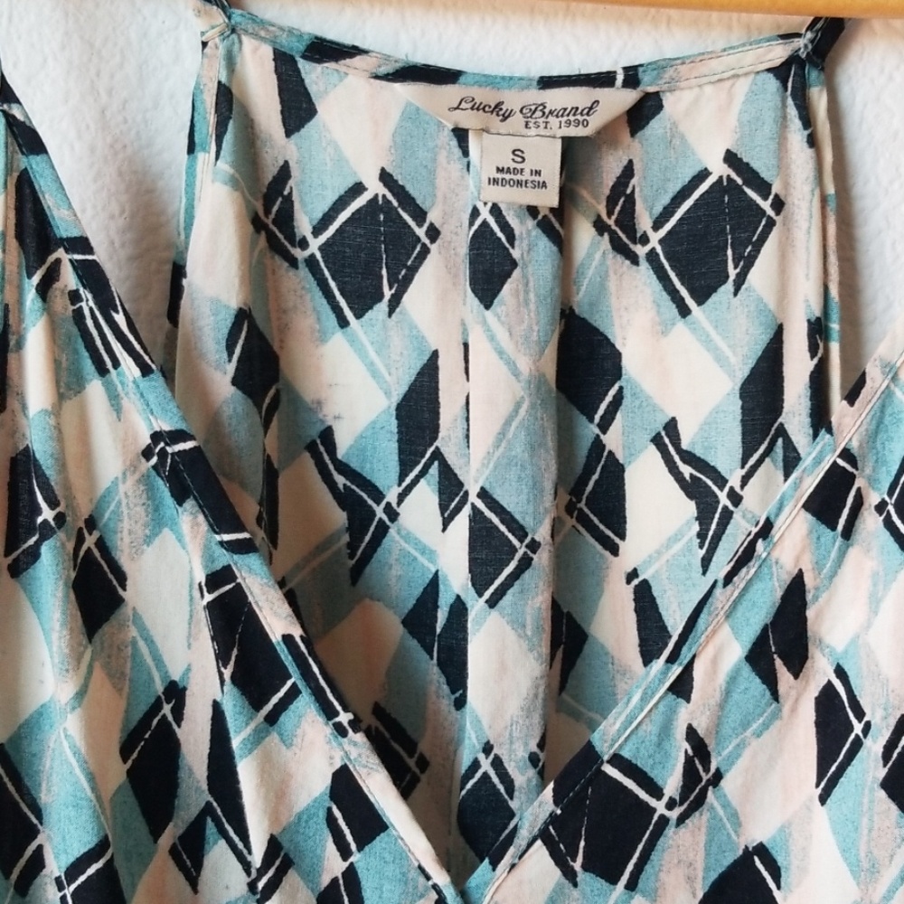 Light and flowy top